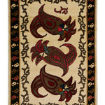 シーラーズ産の手織りギャッベ。ナチュラルウールの生成り色に赤とブラウンのボテ文様が並ぶデザイン