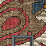 ボテ柄が美しく並ぶシーラーズ産ギャッベ。生成りと赤のコントラストが上品。