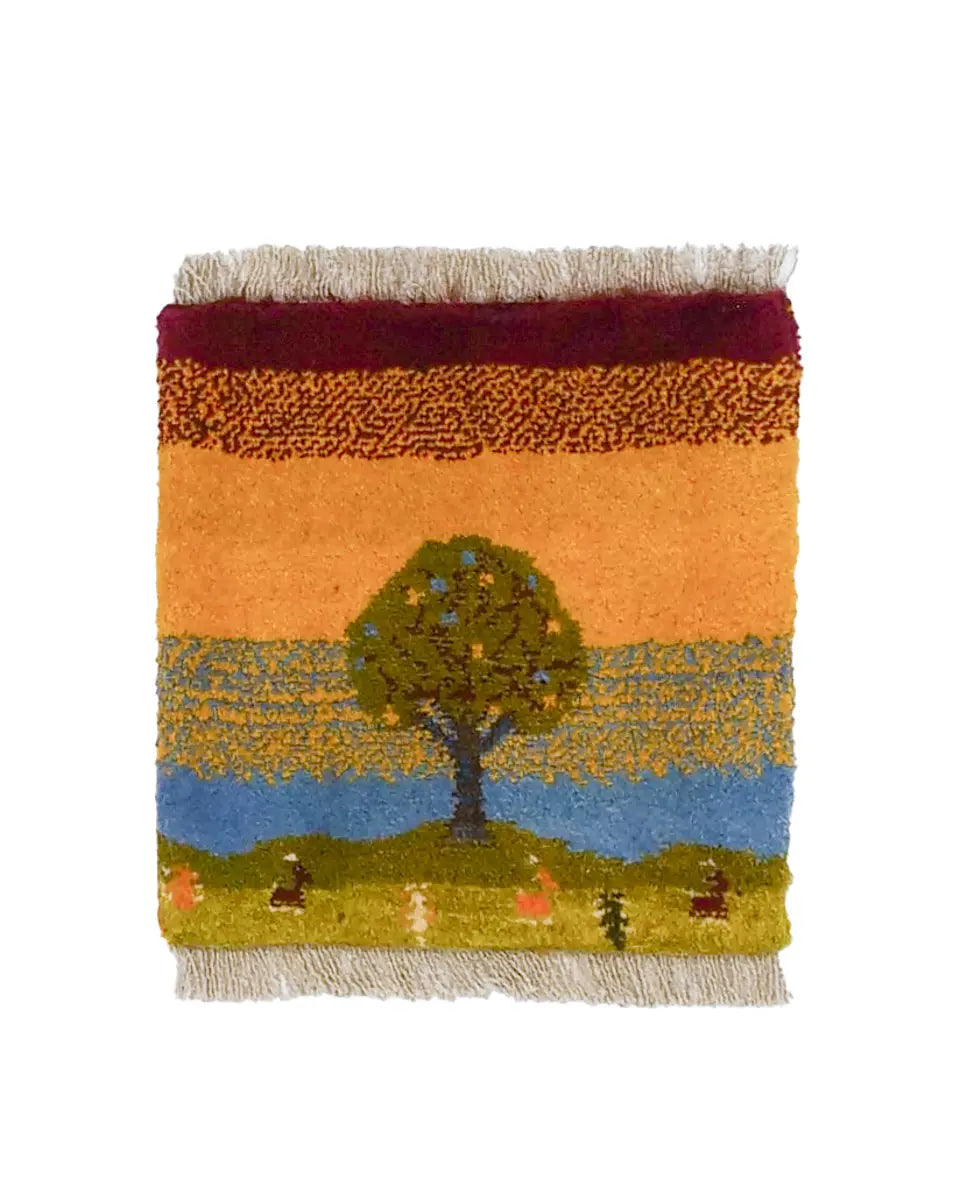 ペルシャ絨毯 ギャッベ 座布団サイズ 約36×38cm 生命の樹と自然の風景デザイン