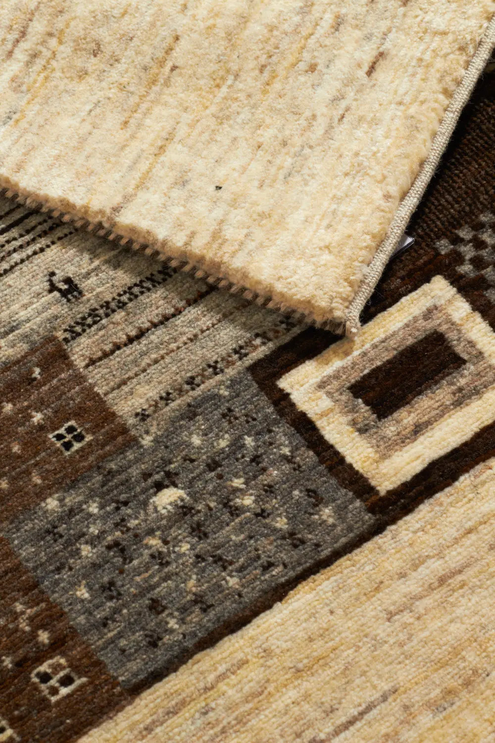 ペルシャ絨毯 ギャッベ カシュクリ 197x253cm 手織りラグ ペルシャ絨毯 ギャッベ カシュクリ 197x253cm 手織りラグ