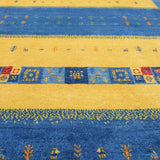 シーラーズ産ギャッベ、日常使いしやすい程よい厚みの手織りラグ