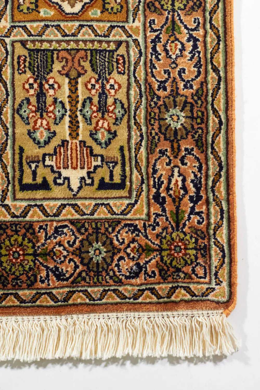 カシミール絨毯 シルク 約63cm x 96cm|SATHI RUGS カシミール絨毯 シルク 約63cm x 96cm|SATHI RUGS