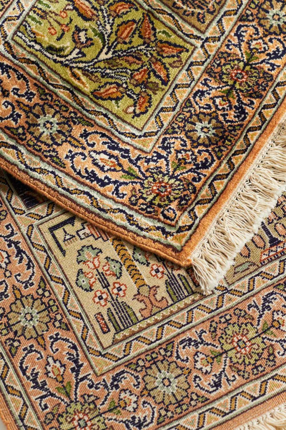 カシミール絨毯 シルク 約63cm x 96cm|SATHI RUGS カシミール絨毯 シルク 約63cm x 96cm|SATHI RUGS