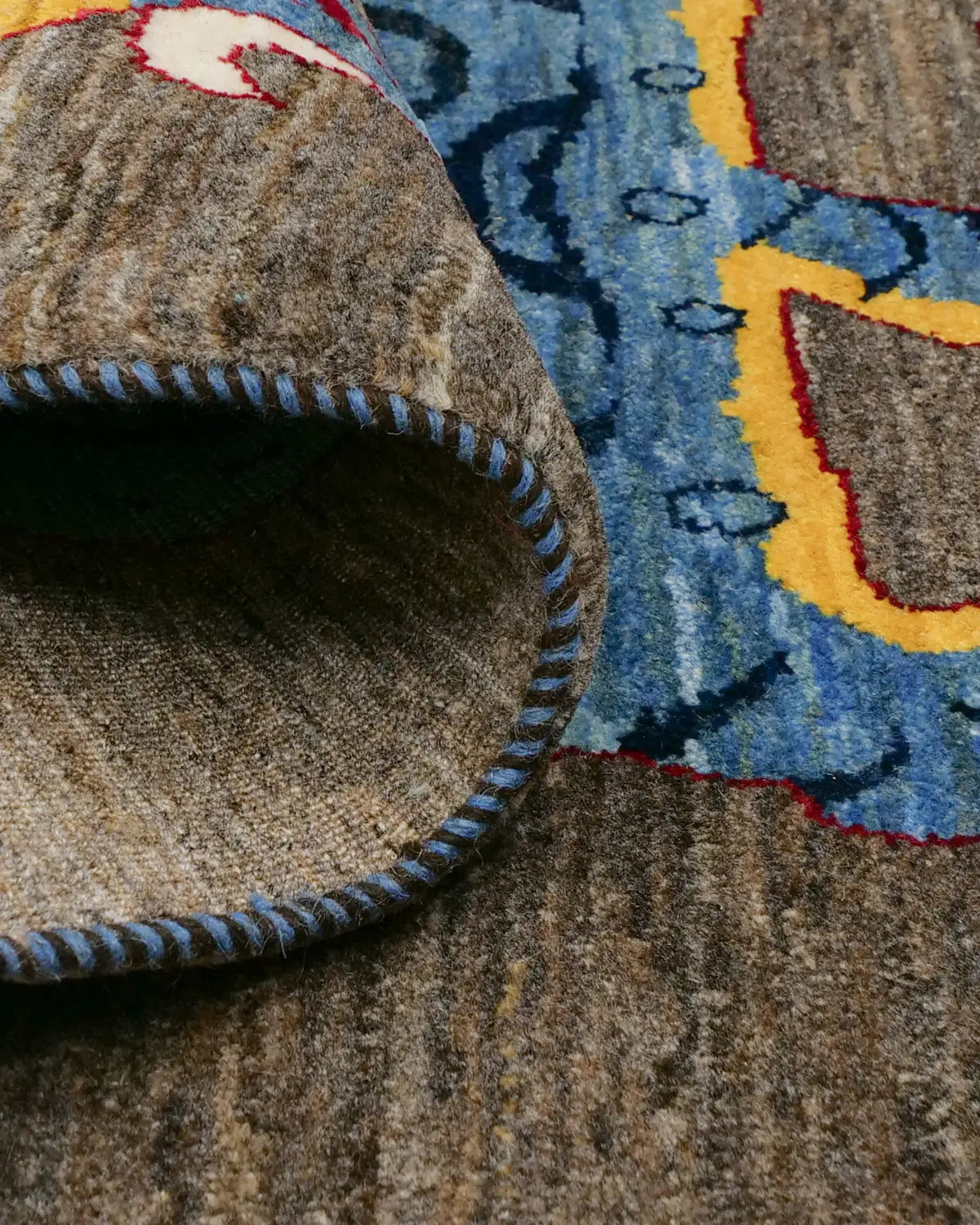 温かみを感じるウールギャッベ質感