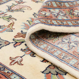 パキスタン絨毯 約125cm x 185cm