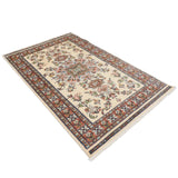 パキスタン絨毯 約125cm x 185cm