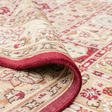 ラホール産の手織りパキスタン絨毯。サイズ約138×214cm、ソファー前に最適な大きさ。伝統的なヘシティ文様を織り込み、毛足が長めで柔らかなウールの質感が特徴。