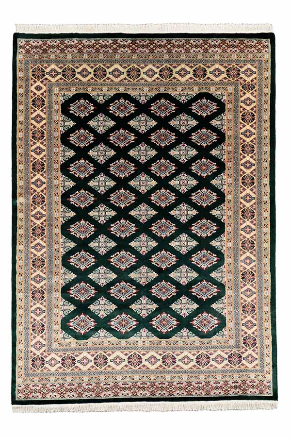 深緑色のパキスタン絨毯