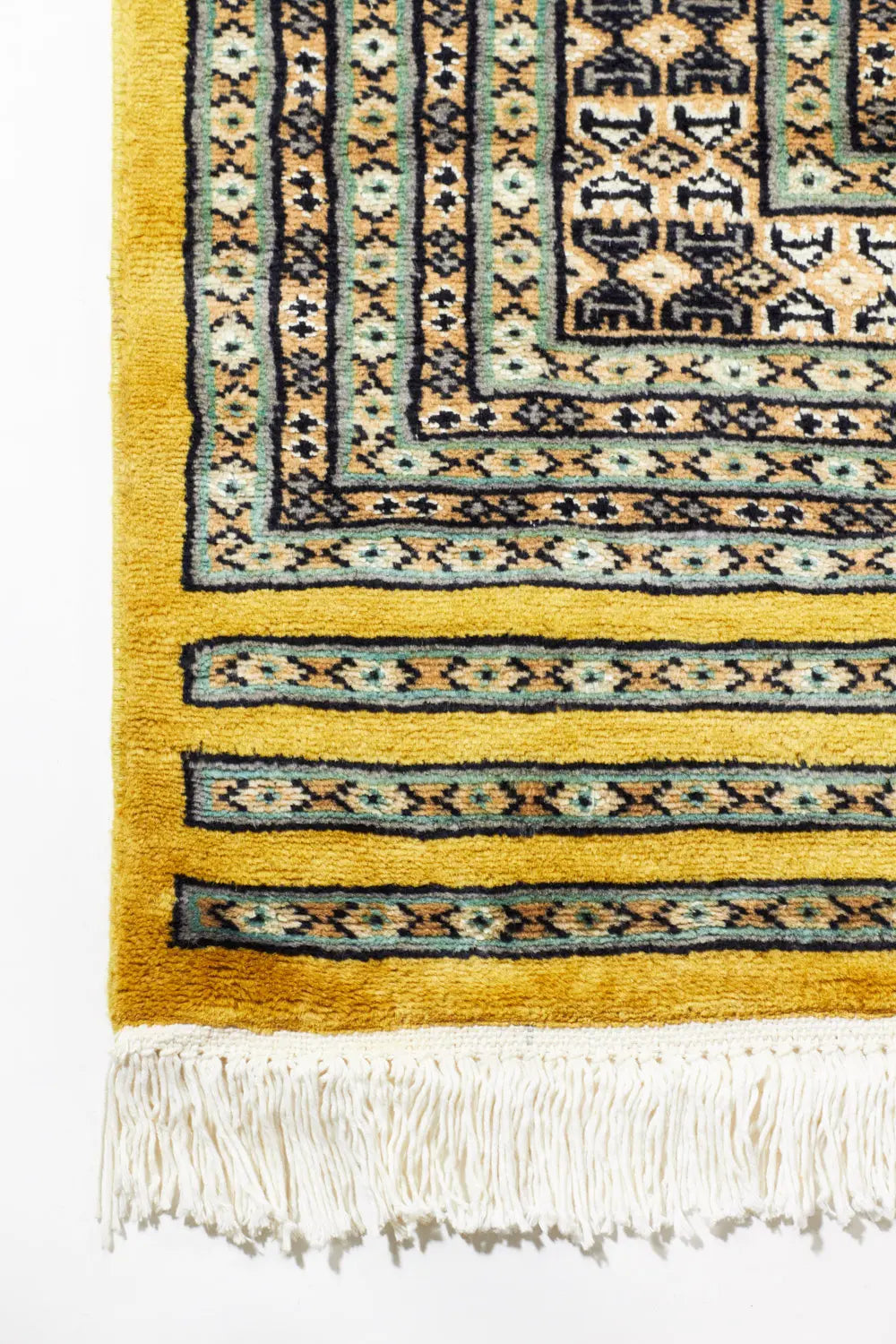 黄色の正方形パキスタン絨毯