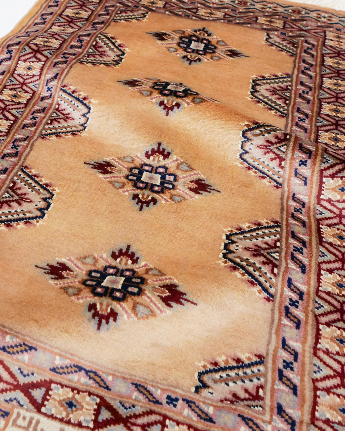 パキスタン絨毯 シルクタッチ 約91cm x 62cm｜SATHI RUGS