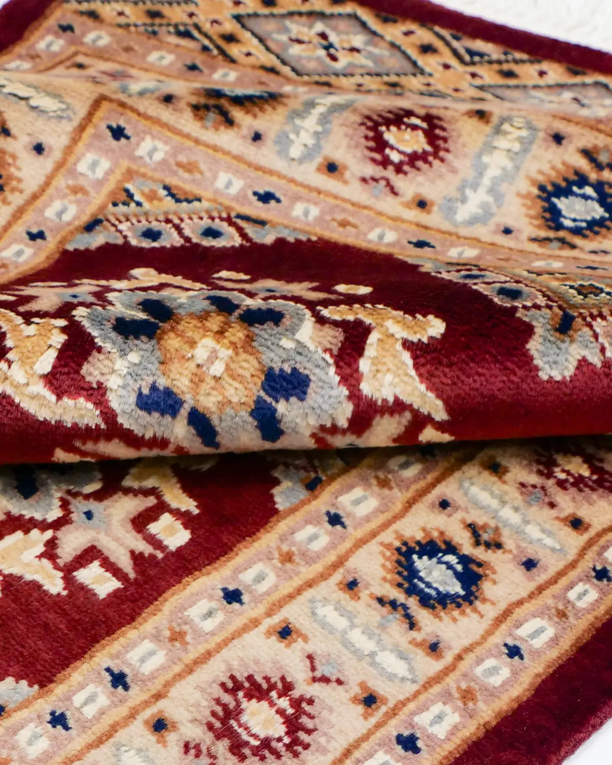 パキスタン絨毯 シルクタッチ 約93cm x 64cm|SATHI RUGS パキスタン絨毯 シルクタッチ 約93cm x 64cm|SATHI RUGS