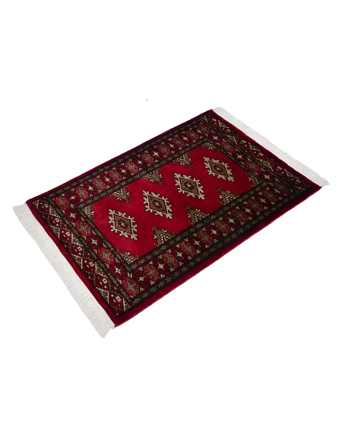 パキスタン絨毯 赤 玄関マット ウール手織りラグ 約88×62cm 斜めから見た全体