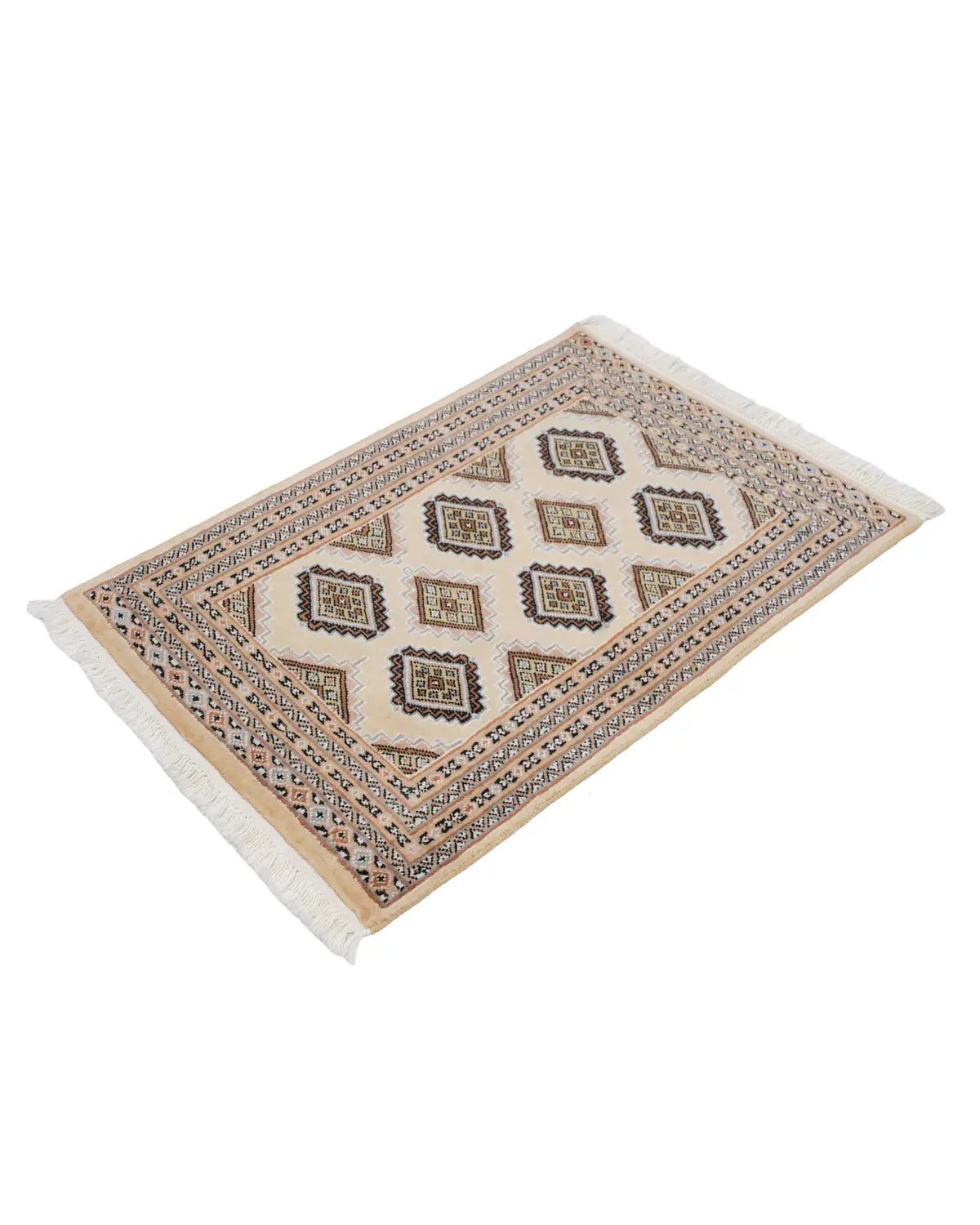 パキスタン絨毯 アイボリー 玄関マット ウール手織りラグ 約86×60cm 斜めから見た全体