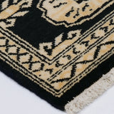 小さめサイズのパキスタン絨毯 ウール製 ボハラデザイン