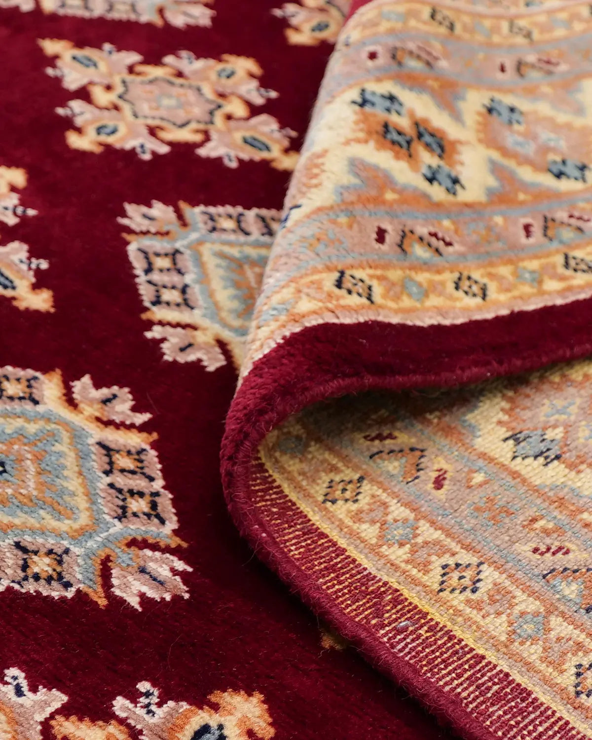 伝統的幾何学柄のパキスタン絨毯 ラホール産 ウール製