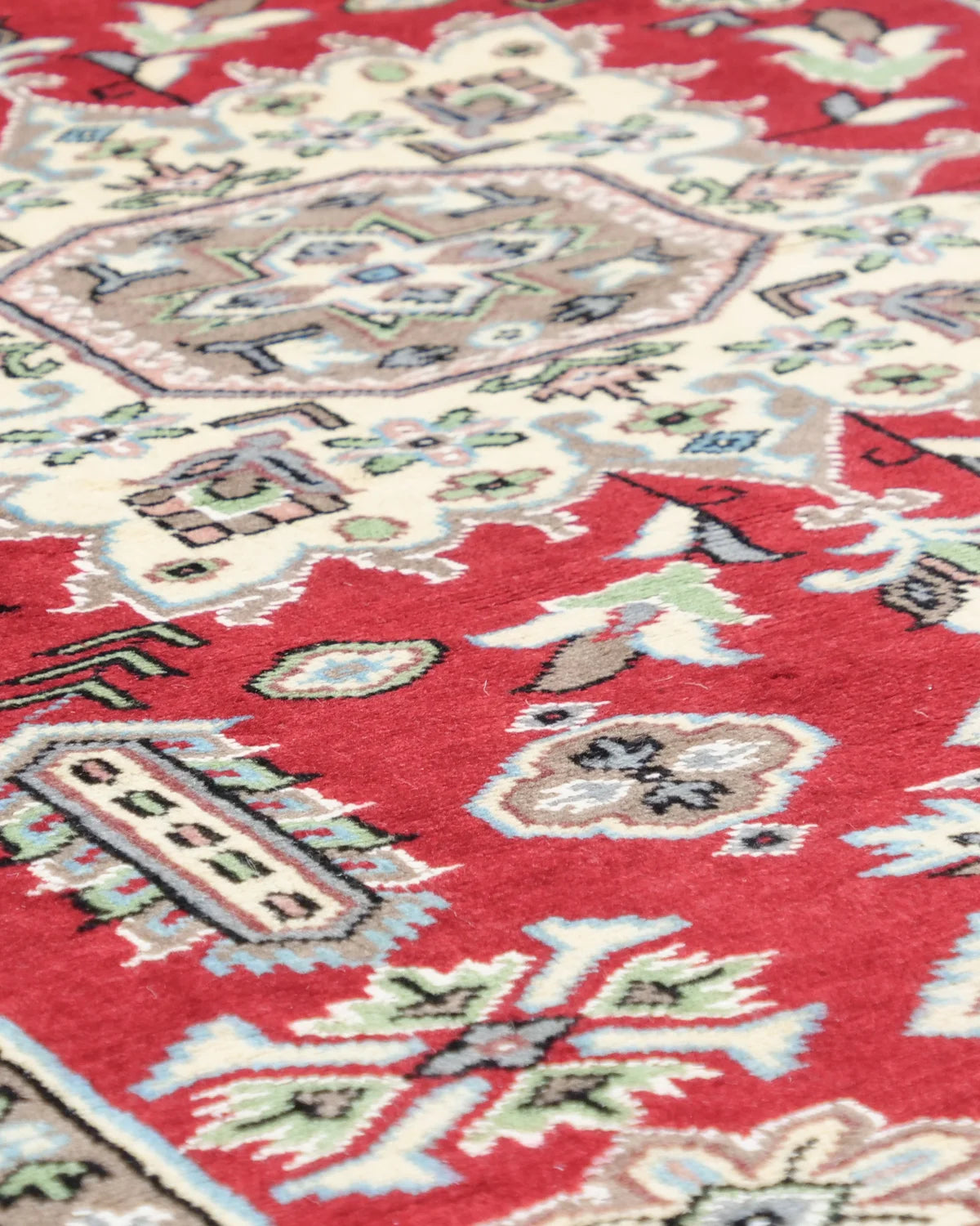 パキスタン・ラホール産の手織り絨毯