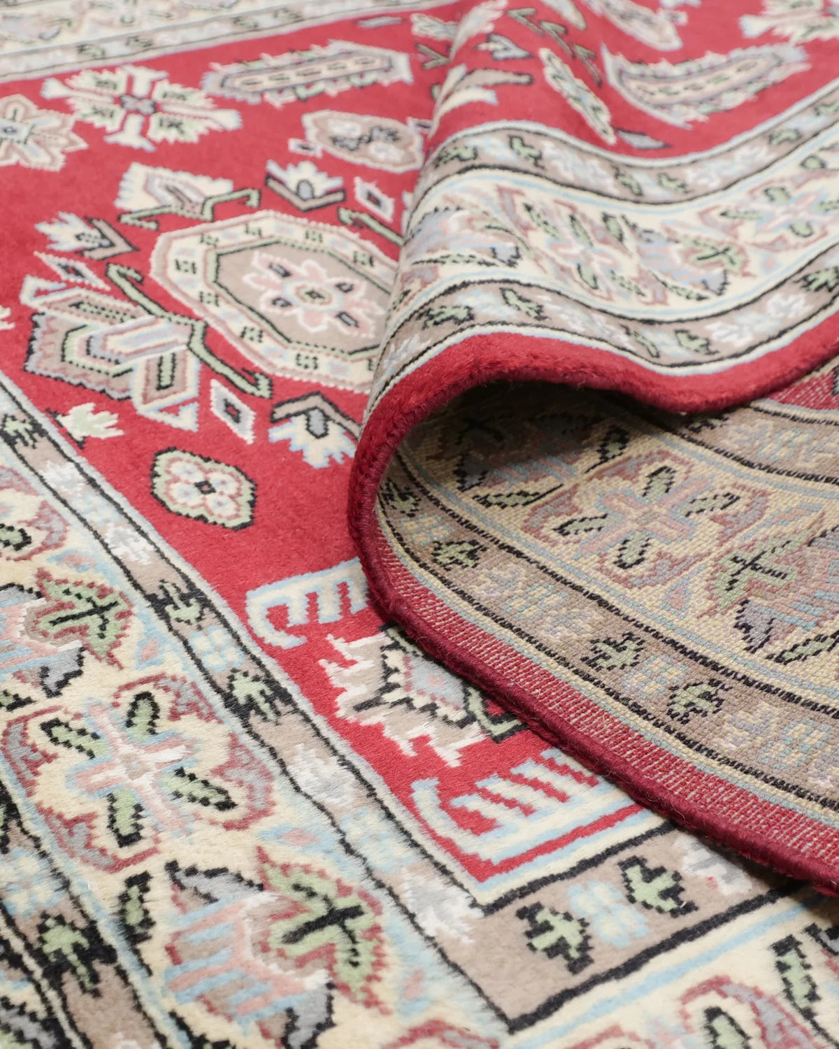 パキスタン絨毯 約122cm x 192cm|SATHI RUGS パキスタン絨毯 約122cm x 192cm|SATHI RUGS