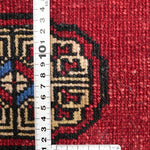 リビングに映えるラホール産手織りパキスタン絨毯