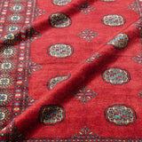 伝統的なボハラ柄のパキスタン絨毯 ラホール産