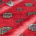 エスニックな雰囲気のラホール産パキスタン手織りラグ