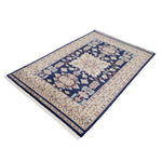 手織りのウールラグ ネイビーとベージュのコントラストが美しいデザイン