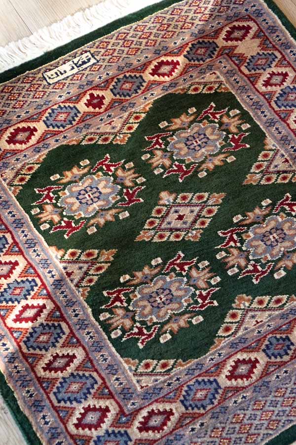 緑の絨毯 パキスタン産