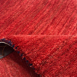 濃淡の赤色模様のギャッベマットの詳細