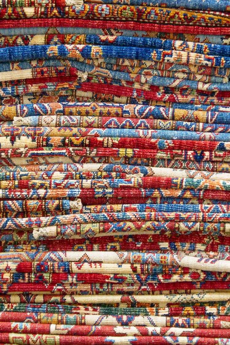 サティラグス | 手織り絨毯専門店