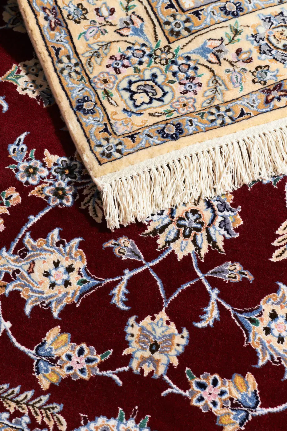 ペルシャ絨毯 ナイン産 ウール 155×255cm 赤 リビング 手織り｜SATHI RUGS