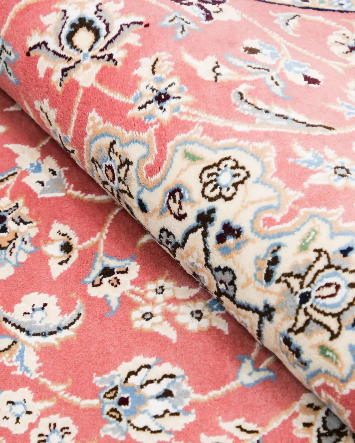 ペルシャ絨毯 ナイン産 ウール&シルク 95x130cm ペルシャ絨毯 ナイン産 ウール&シルク 95x130cm