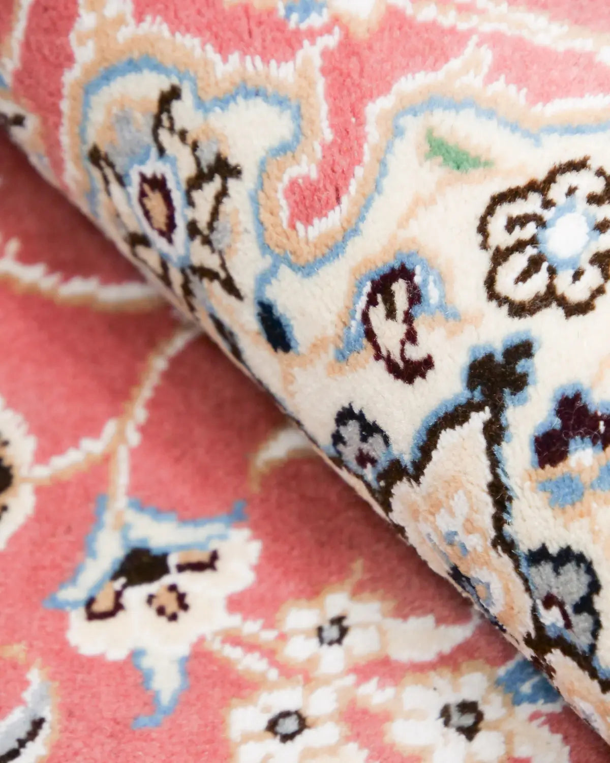 ペルシャ絨毯 ナイン産 約91×130cm|SATHI RUGS ペルシャ絨毯 ナイン産 約91×130cm|SATHI RUGS