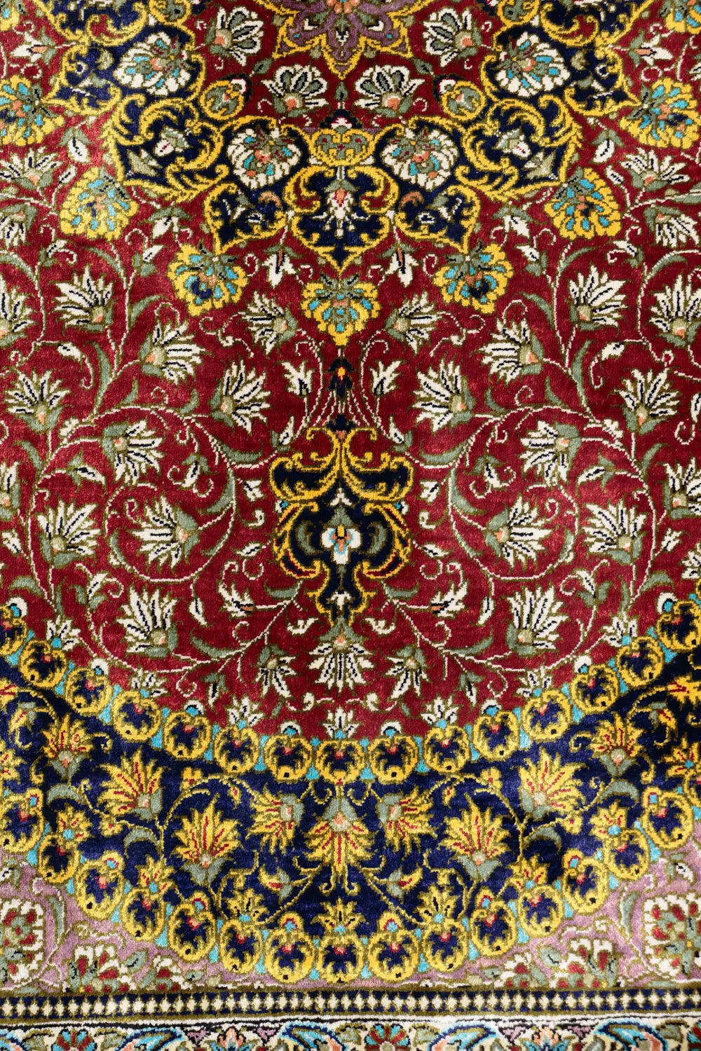 ペルシャ絨毯 クム産 アハマディ工房 シルク 約80×120cm｜SATHI RUGS