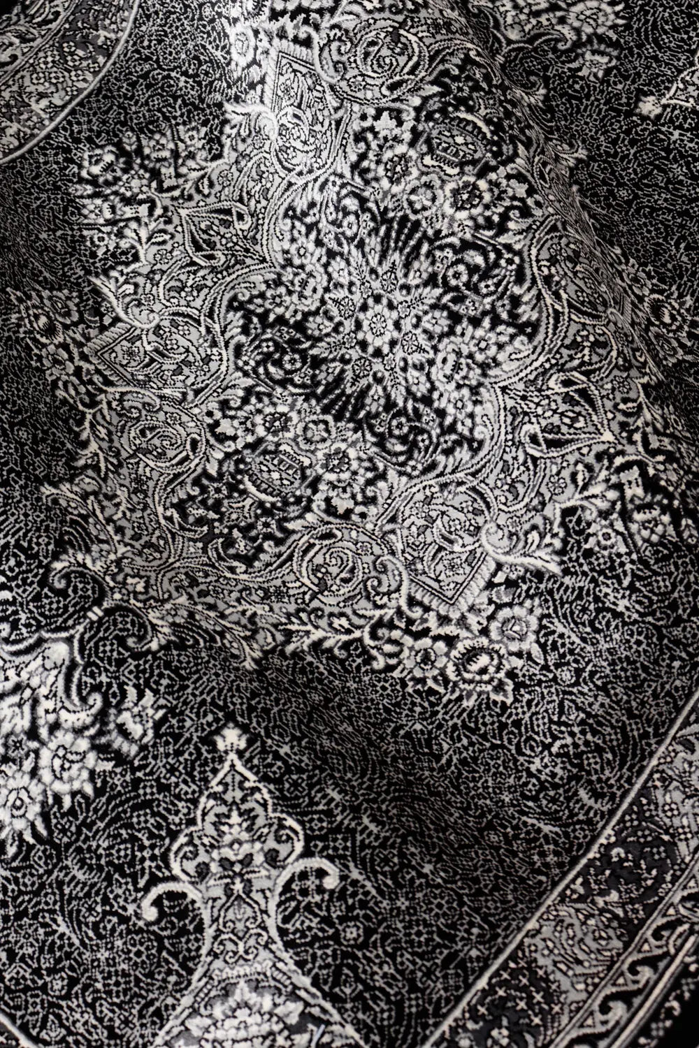 NEW】ペルシャ絨毯 クム産 カルマ工房 シルク 約60cm x 90cm