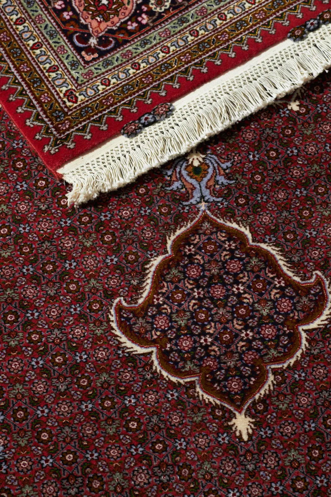 ペルシャ絨毯 タブリーズ産(204x299cm )ウール 赤 【絨毯専門店 