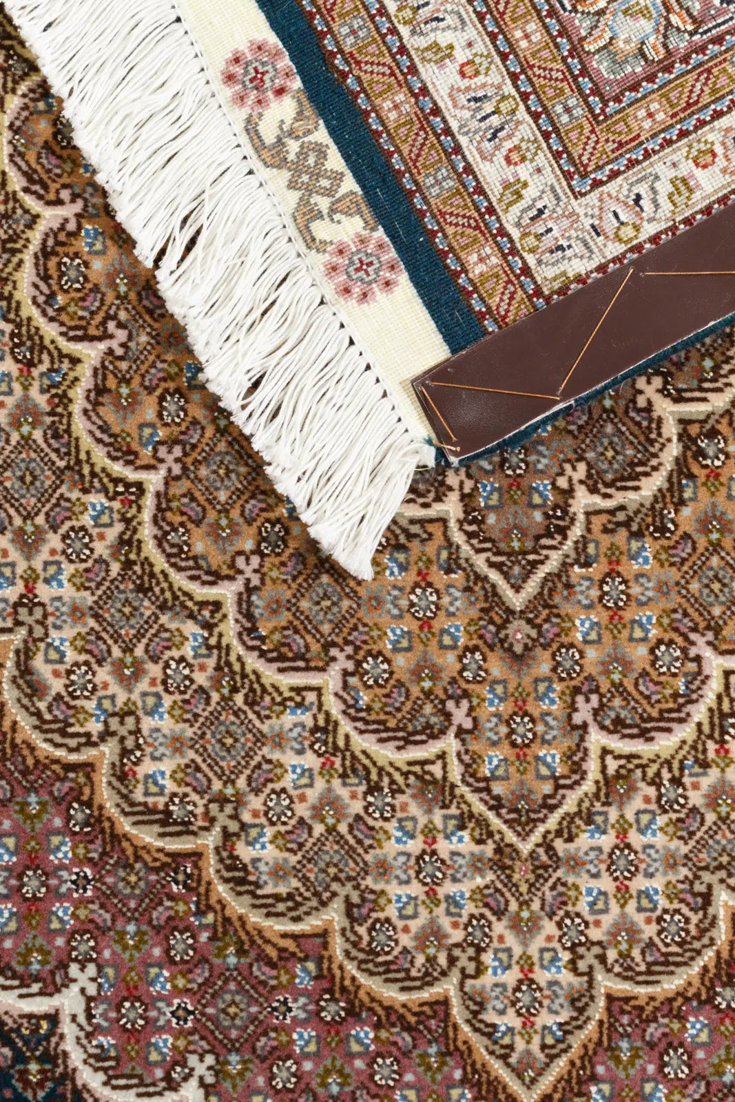 ペルシャ絨毯 タブリーズ産 ウール 約200cm x 302cm|SATHI RUGS ペルシャ絨毯 タブリーズ産 ウール 約200cm x 302cm|SATHI RUGS