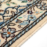 ペルシャナインの手織りペルシャ絨毯、唐草模様、シルク混紡。