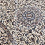 ペルシャ絨毯 ナイン産 ウール&シルク 約208cm x 305cm