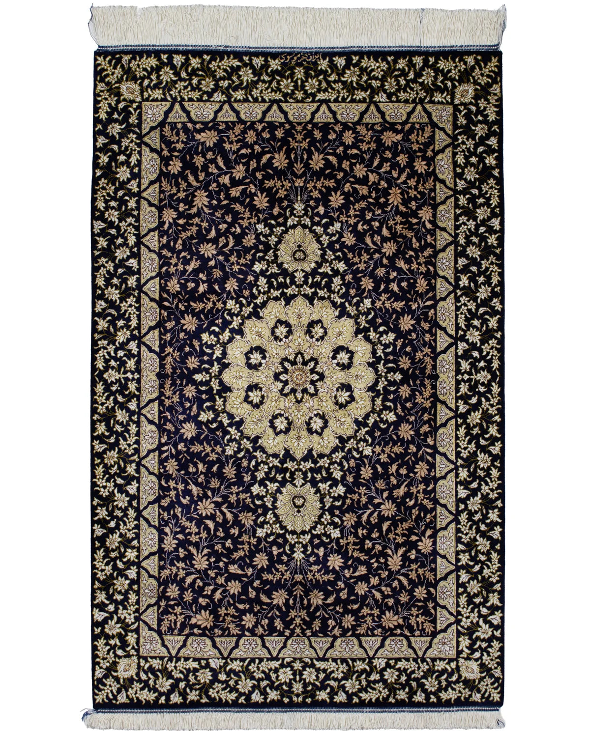 サティラグス | 手織り絨毯専門店 サティラグス | 手織り絨毯専門店