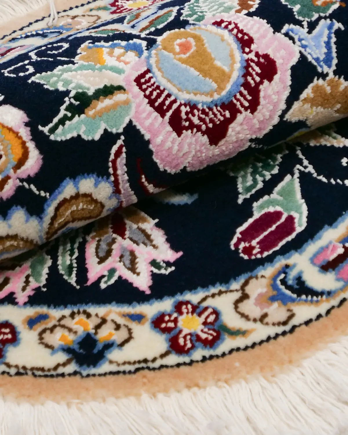 ペルシャ絨毯 ナイン産 ウール 約60cm x 60cm|SATHI RUGS ペルシャ絨毯 ナイン産 ウール 約60cm x 60cm|SATHI RUGS