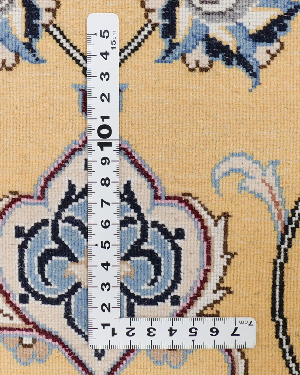 ペルシャ絨毯 ナイン産 ウール 200×200cm 黄 リビング 手織り｜SATHI RUGS