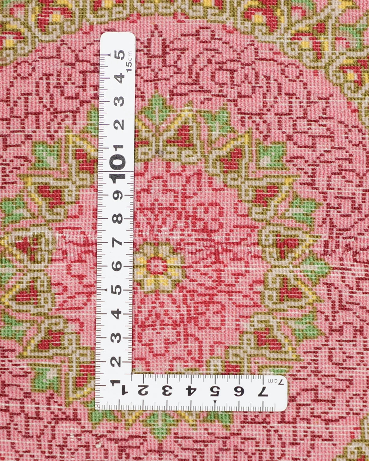 玄関マットにおすすめの約80×118cmペルシャ絨毯の織りの細かさ