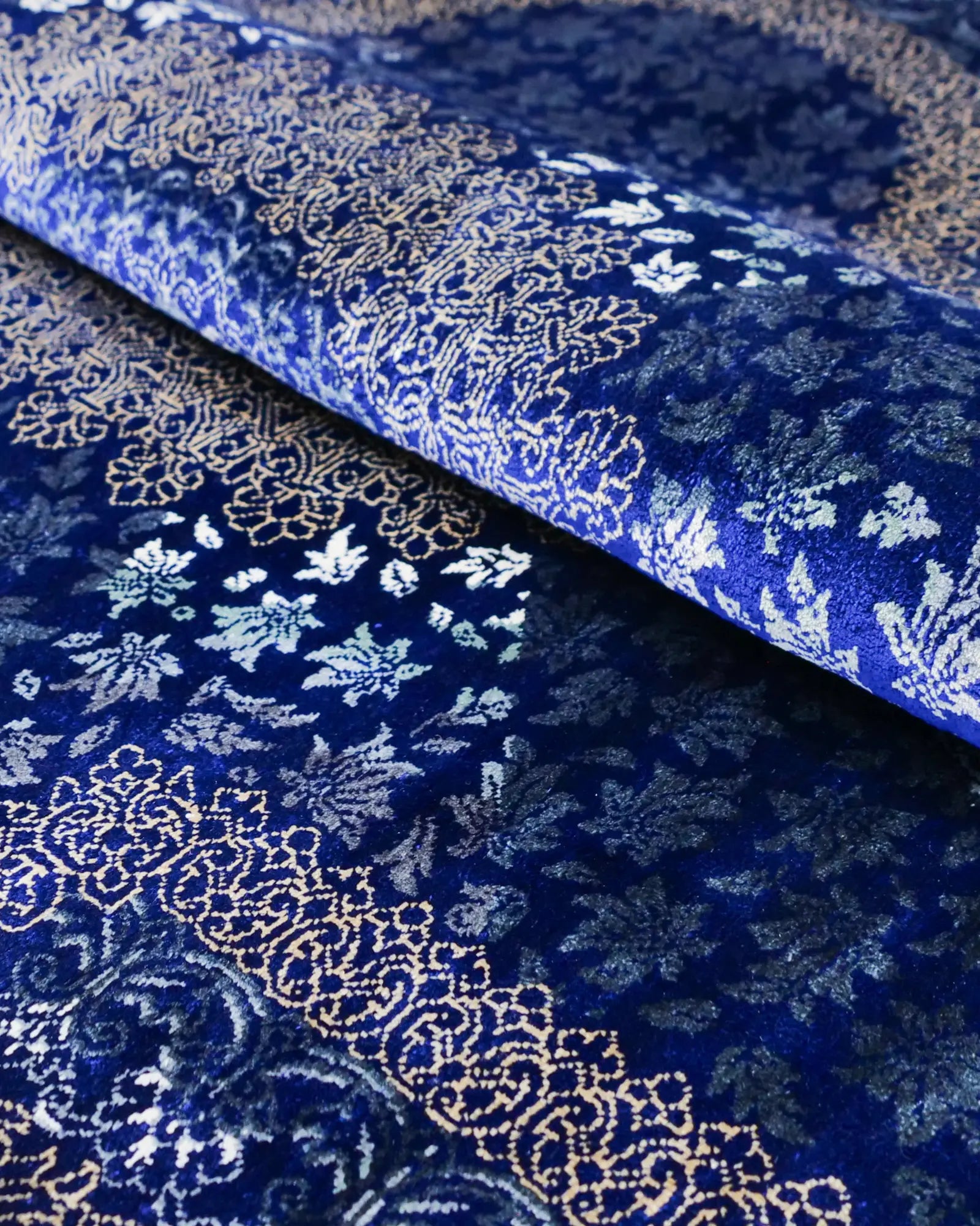 ペルシャ絨毯 クム産 約80×117cm