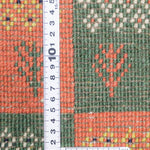 厚みのあるウール素材のペルシャ絨毯ギャッベ 