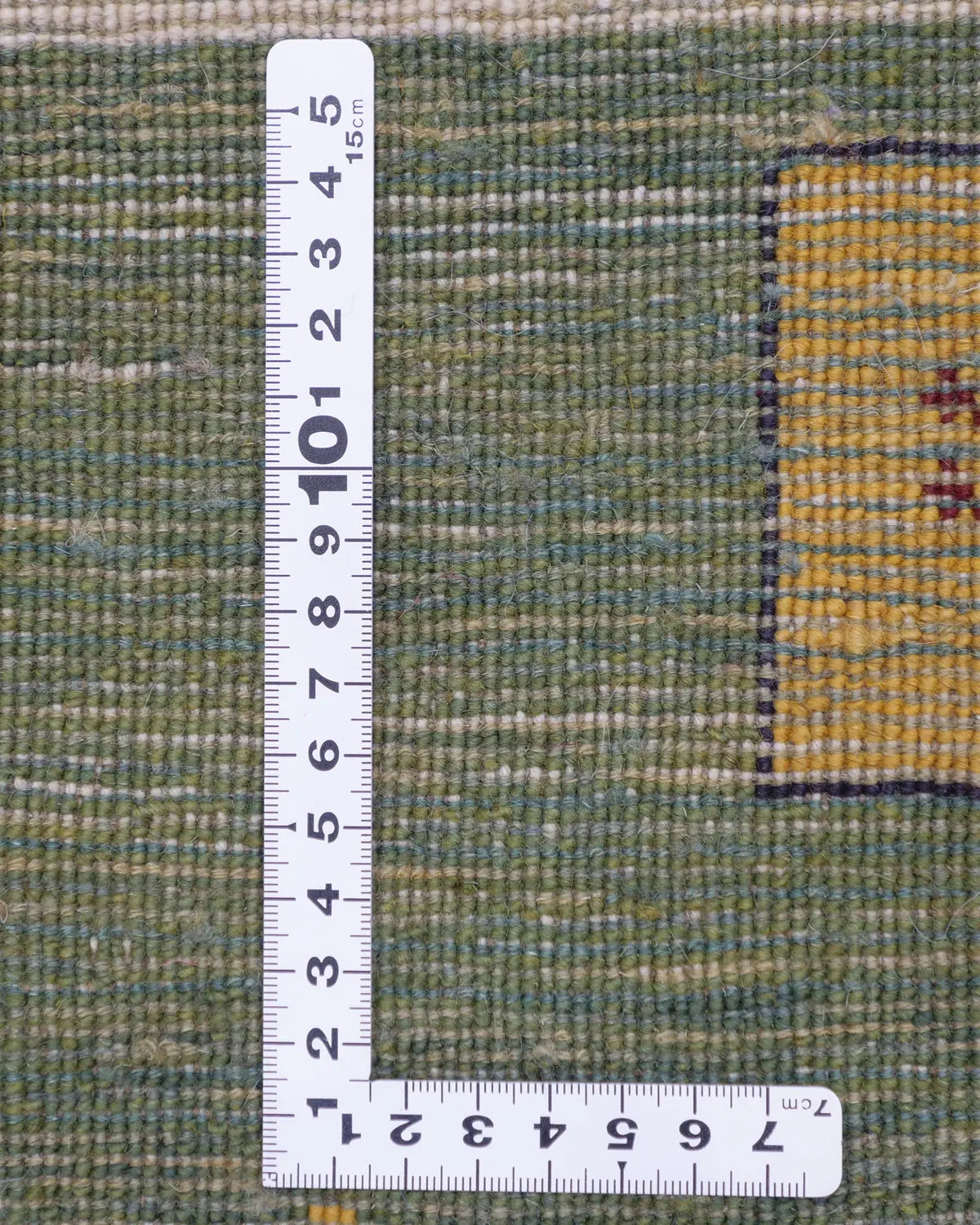 シーラーズ地方で織られたファインクオリティのギャッベの織り密度