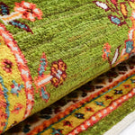 グリーンのペルシャギャッベ 花柄 手織りラグ