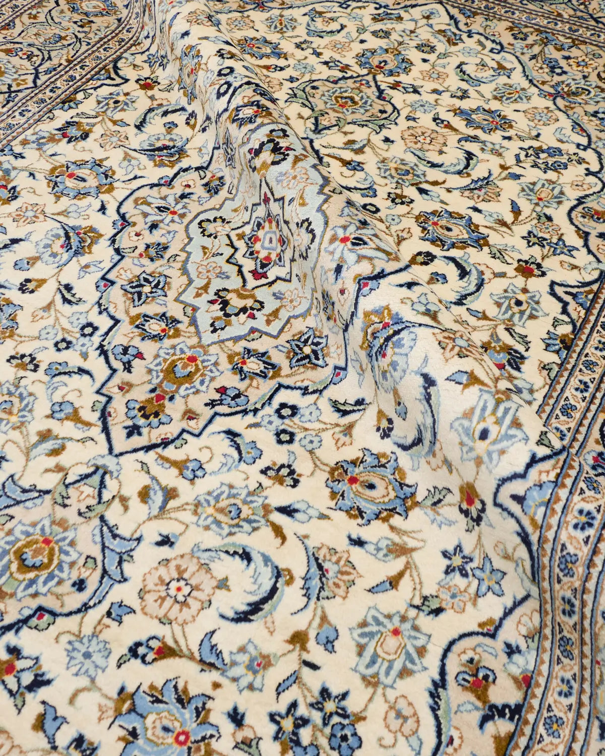 ペルシャ絨毯 カシャーン 中央メダリオン 白