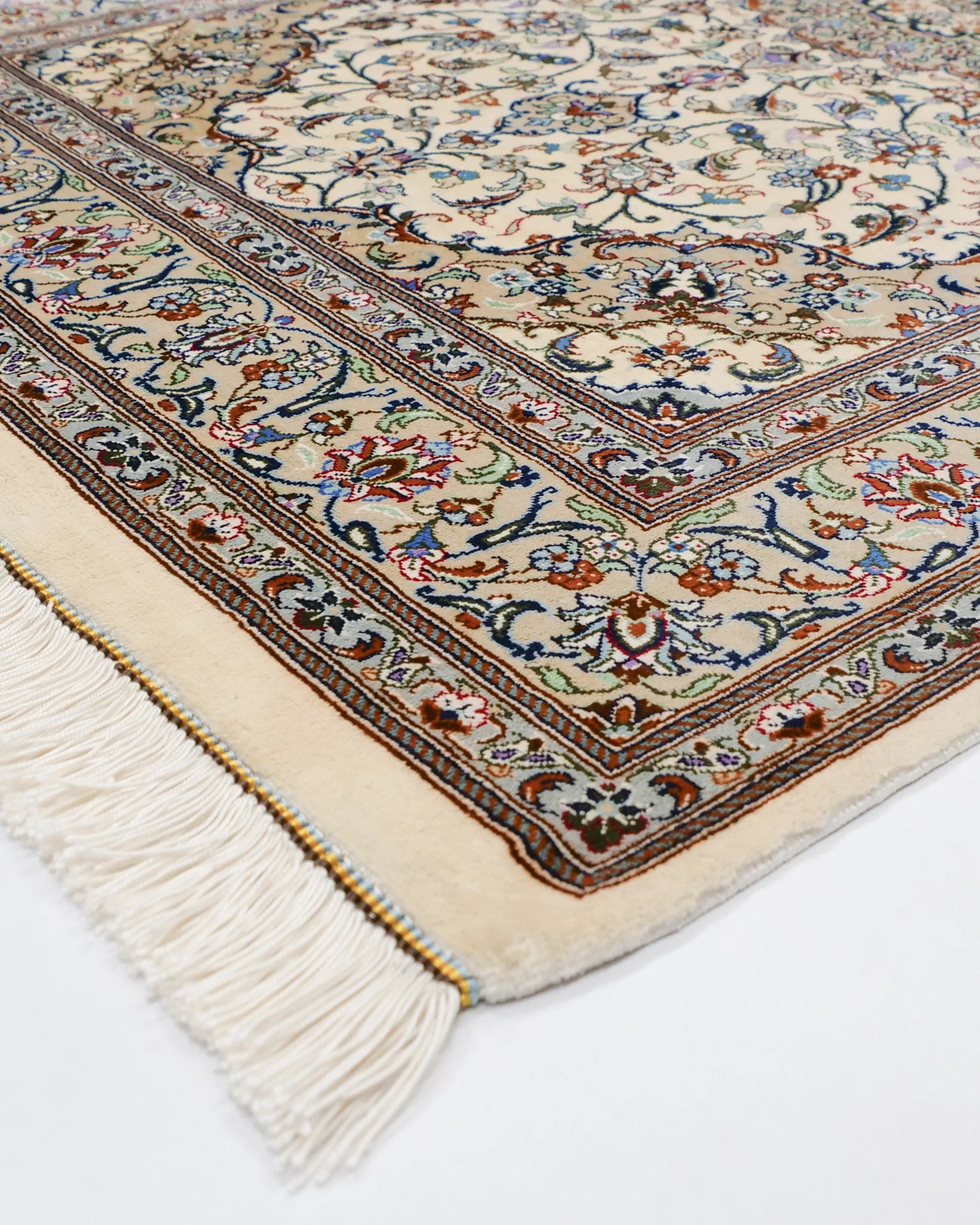 ペルシャ絨毯 カシャーン産 ファッラ工房 シルク 約80cm x 115cm ペルシャ絨毯 カシャーン産 ファッラ工房 シルク 約80cm x 115cm