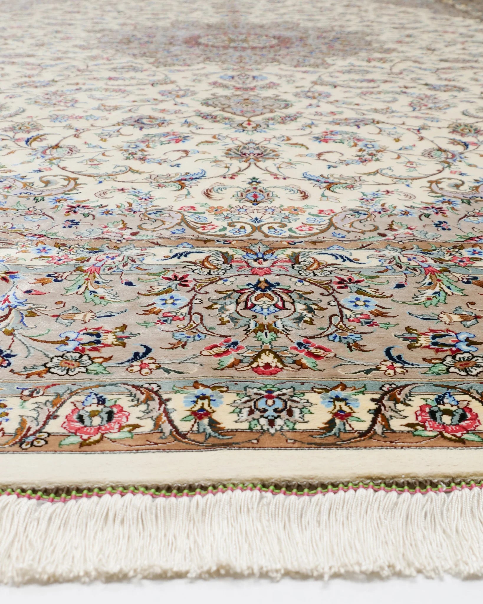 ペルシャ絨毯 カシャーン産 パディディ工房 シルク 約197cm x 298cm アイボリー ホワイト 白 手織り ラグ