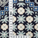 ナイン産ウール絨毯 クラシック文様 ラグ 織りの密度がわかる写真