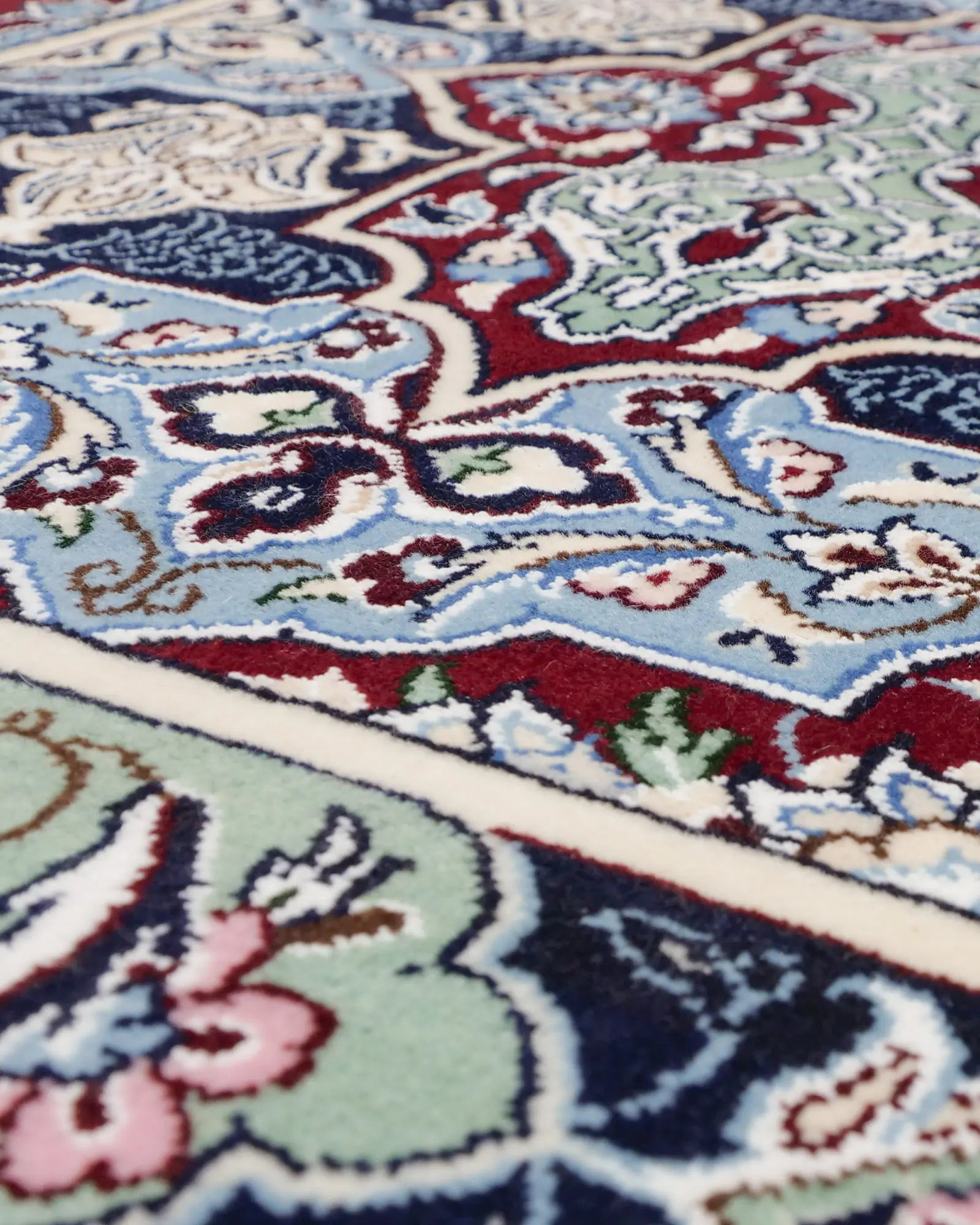 ペルシャ絨毯 ナイン産 60x90cm 玄関マット 赤 レッド 手織りラグ